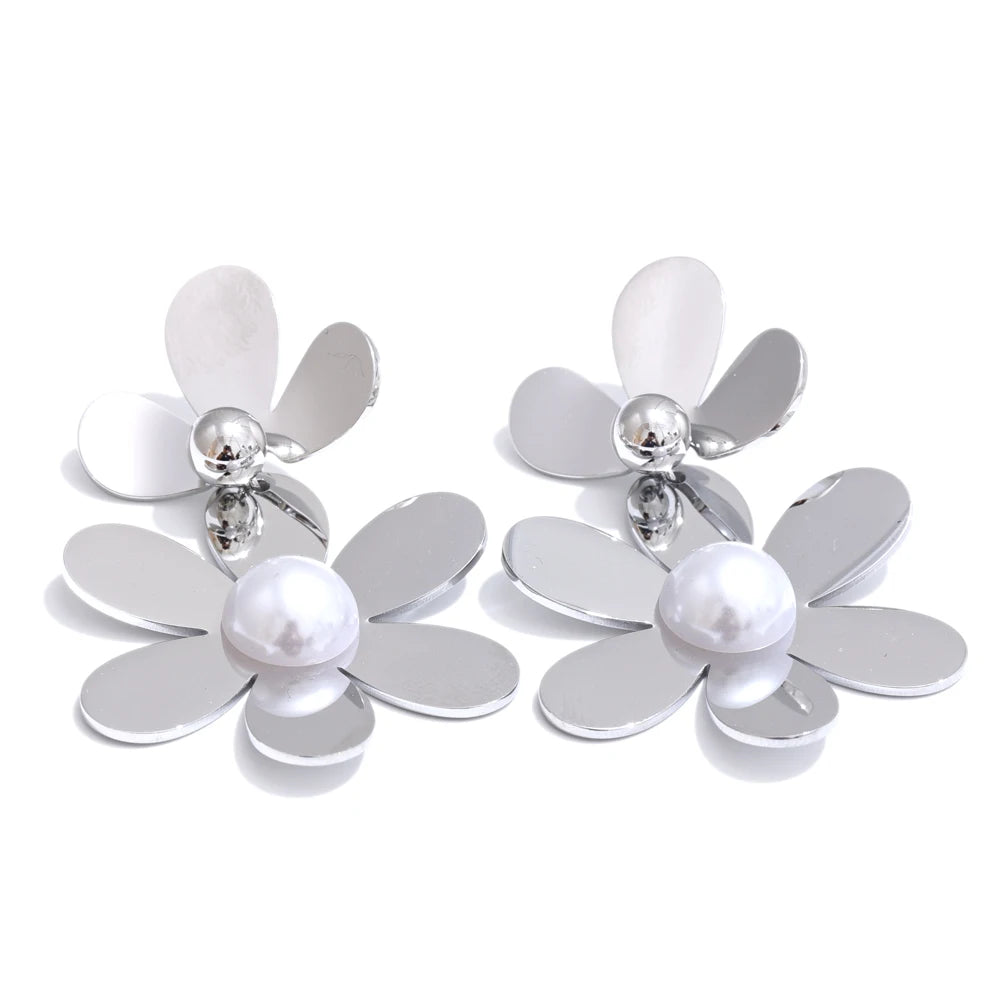 Flower Pearls Drop Earrings
