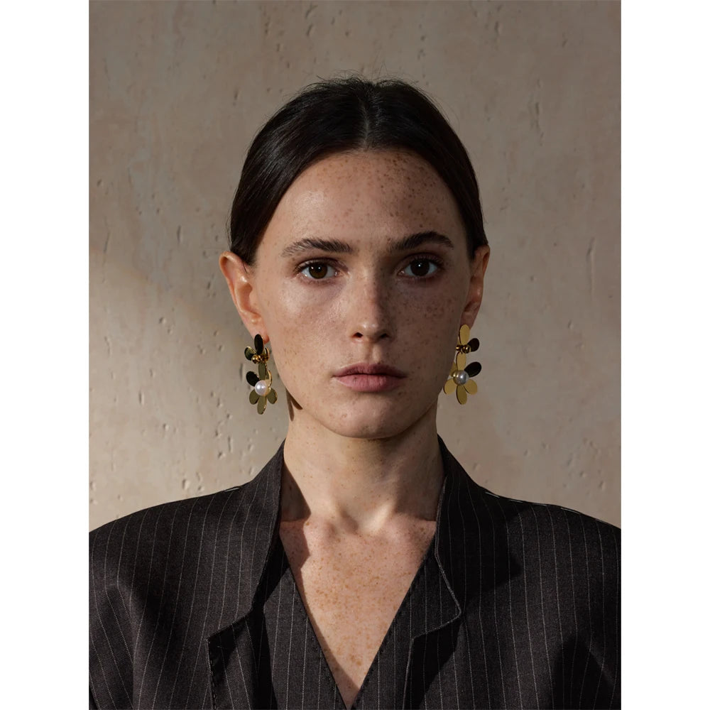 Flower Pearls Drop Earrings