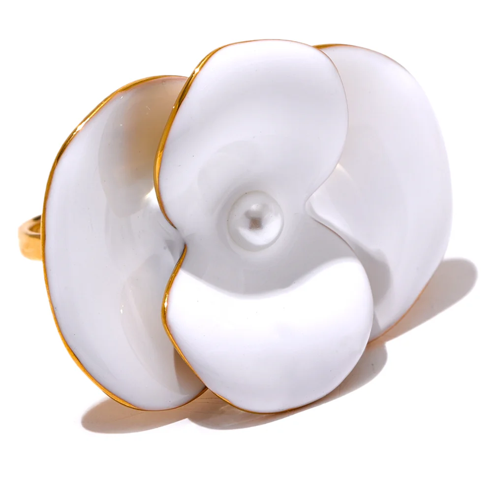 Exquisite White Enamel Flower Ring