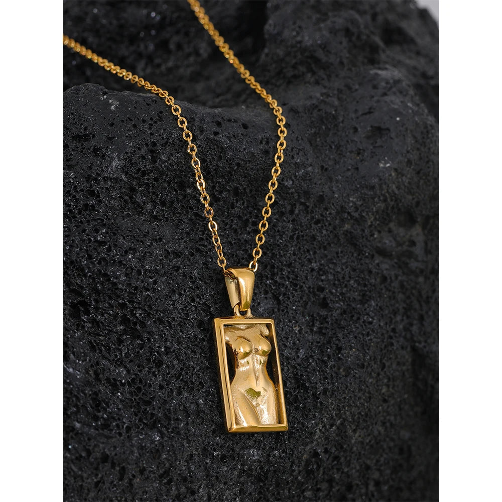 Gold‑Tone Textured Square Pendant Necklace
