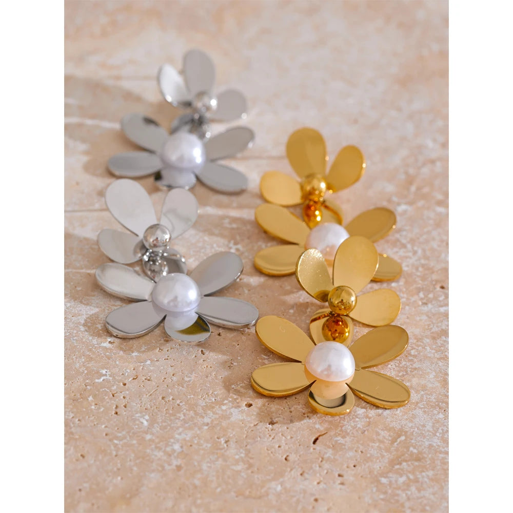 Flower Pearls Drop Earrings